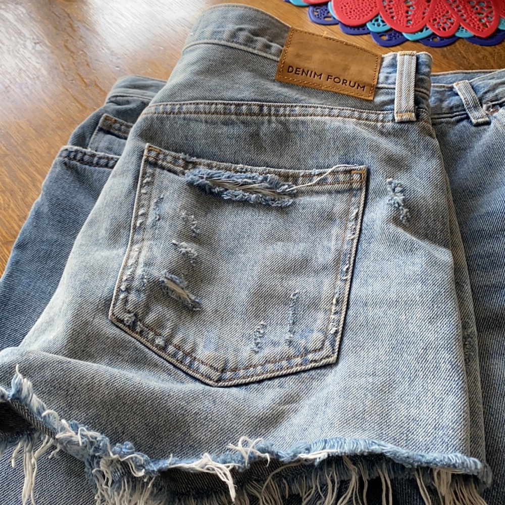 Denim forum high wasted ex boyfriend short